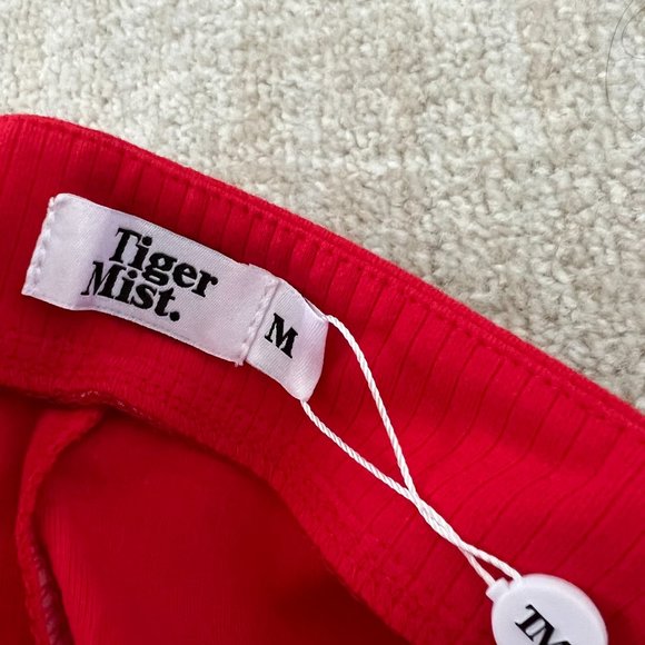 NWT Tiger Mist Rocas Zip Up Crop Flare Pants M Red - Picture 2 of 12